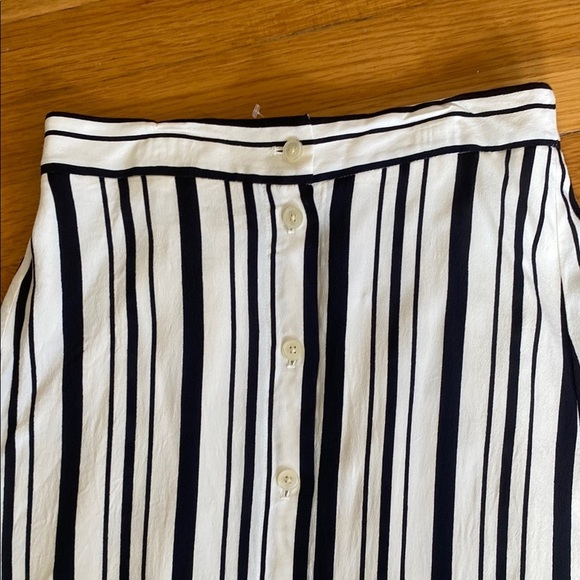 LOFT Black and White A-Line Midi Skirt - Picture 3 of 4